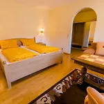 מלון Gaestehaus Sonne