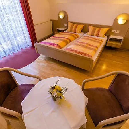 Gaestehaus Sonne Otel Gernsbach