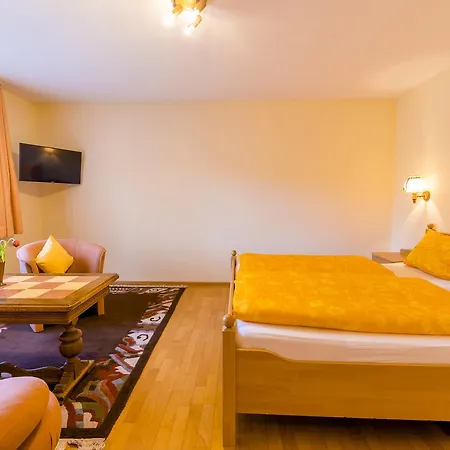 Gaestehaus Sonne 3* غرنباخ